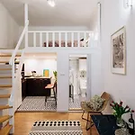 Apartman Nest Cosy Old Town & Wawel Hill By Vistula River - By Homelike